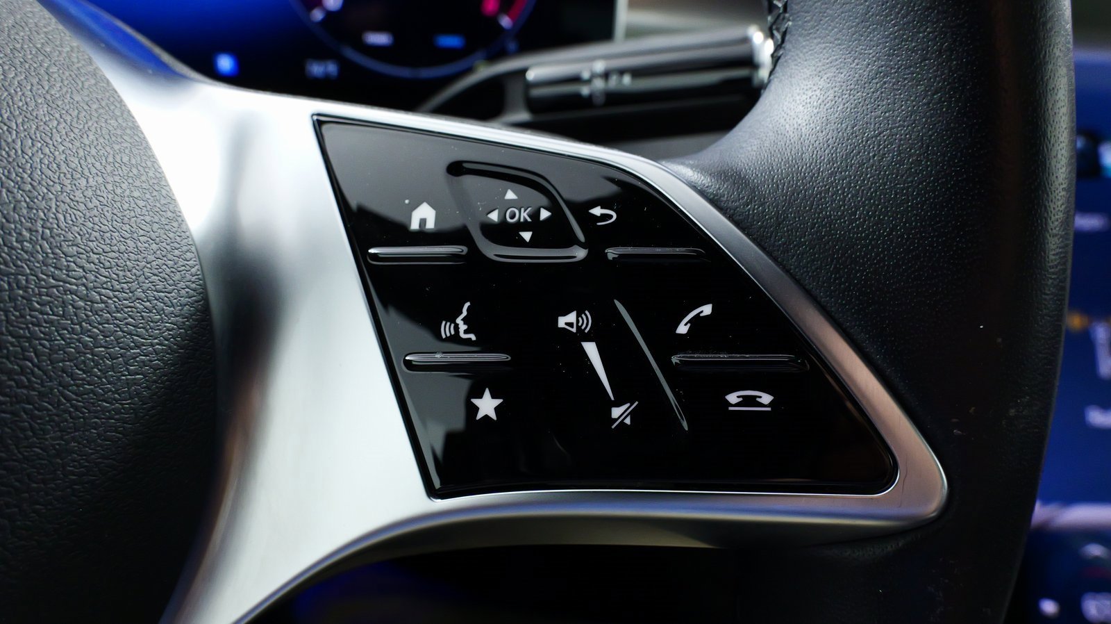 Used 2023 Mercedes-Benz C 300 4MATIC Sedan image 54