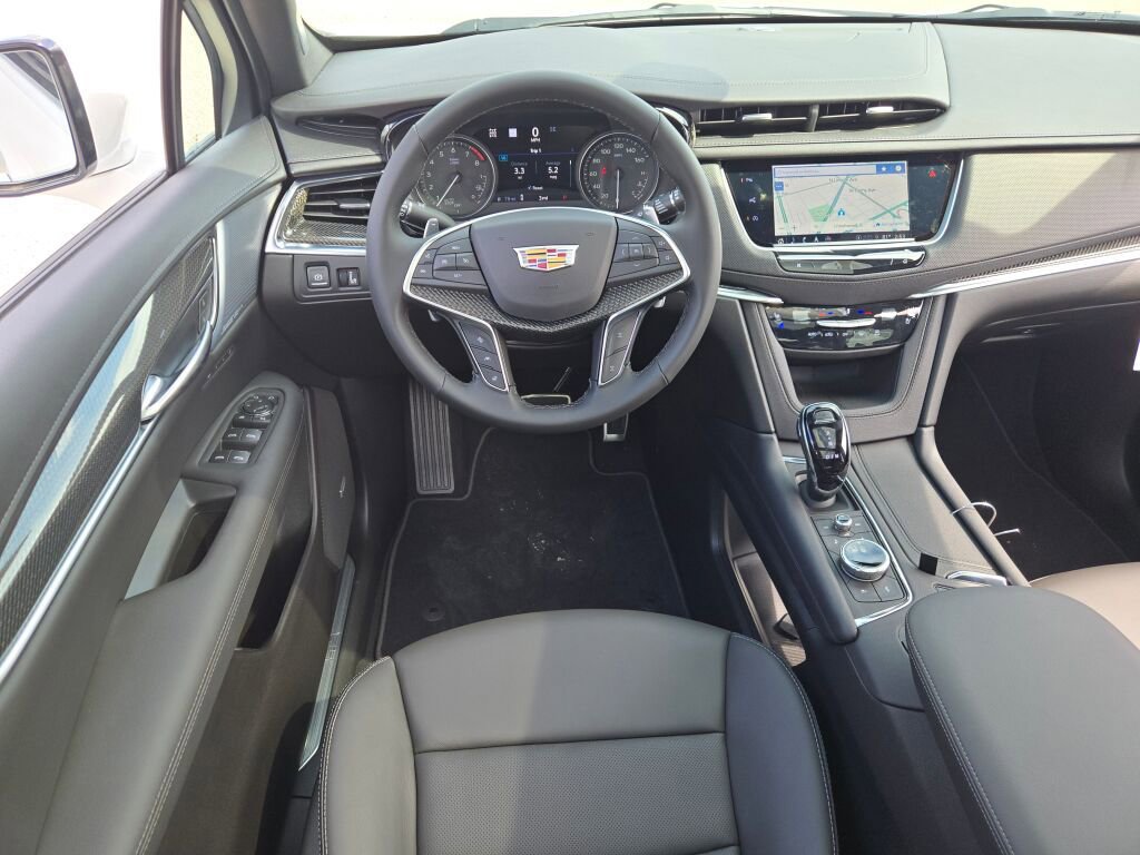 New 2026 Cadillac XT5 Sportv w/ LPO, Onyx Lite Package AWD/4WD image 17