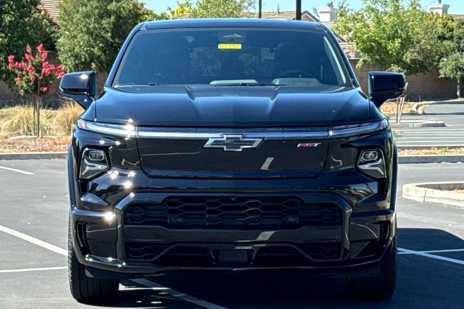 Used 2025 Chevrolet Silverado EV RST AWD/4WD image 7