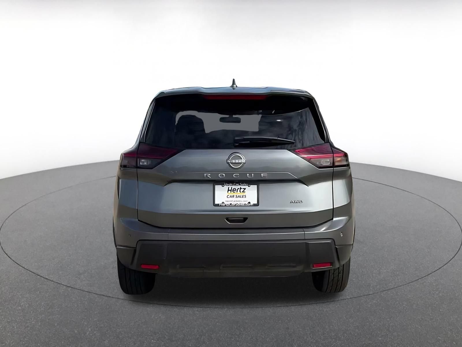 Used 2025 Nissan Rogue SV AWD/4WD image 10