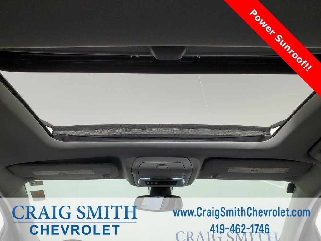 Used 2022 GMC Acadia SLT w/ Elevation Edition image 10