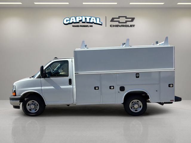 New 2025 Chevrolet Express 3500 w/ Power Convenience Package RWD image 10
