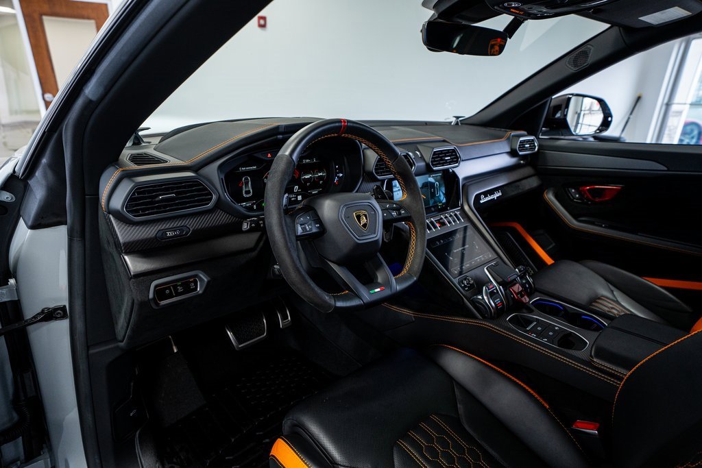Used 2024 Lamborghini Urus Performante image 41