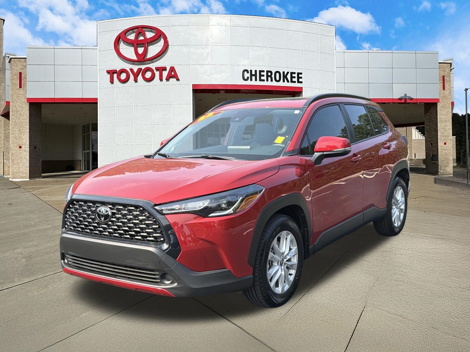 Used 2022 Toyota Corolla Cross LE w/ Moonroof Package