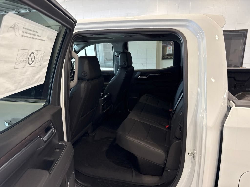 New 2026 GMC Sierra 1500 SLT w/ SLT Premium Plus Package AWD/4WD image 18
