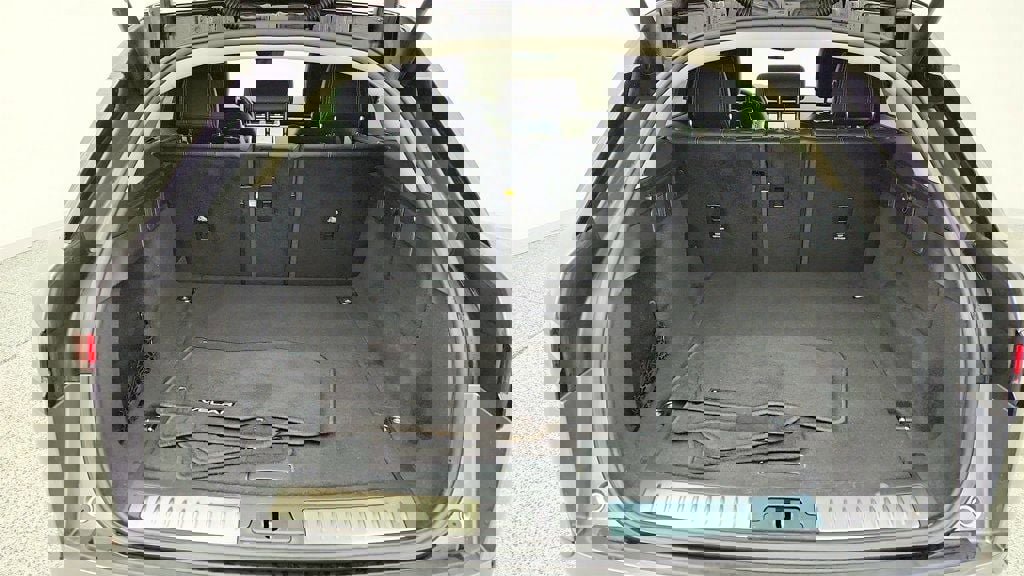 Used 2021 Land Rover Range Rover Velar S image 23