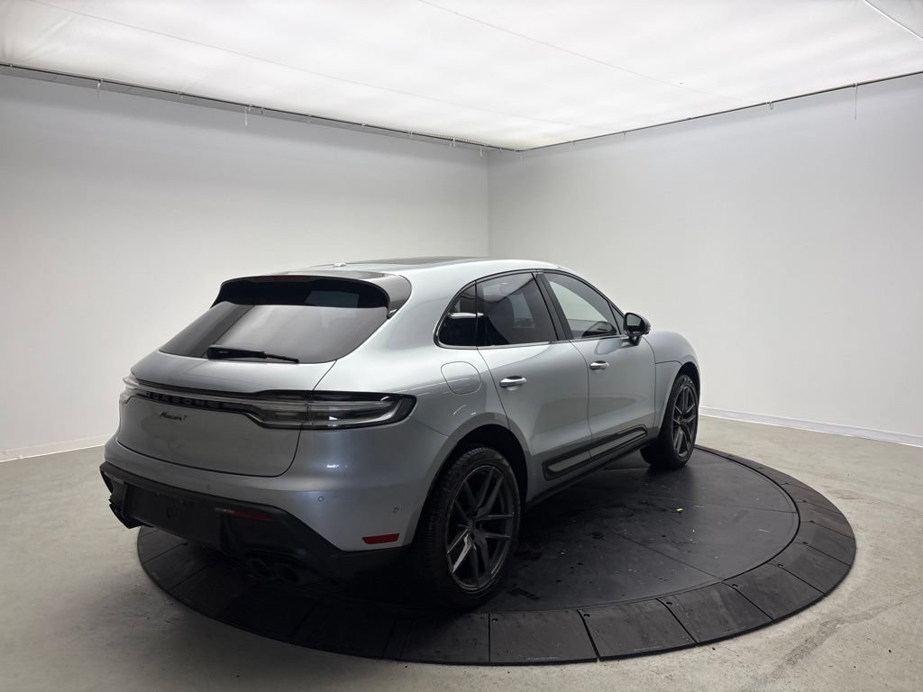 Certified 2024 Porsche Macan Turbo AWD/4WD image 7