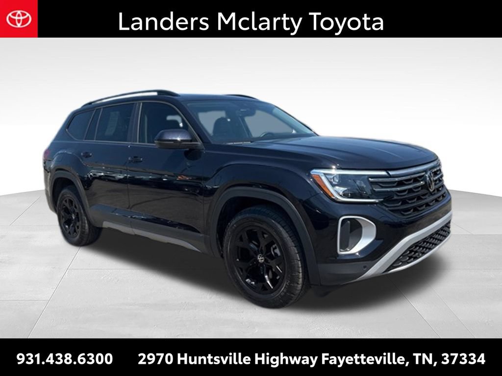 Used 2025 Volkswagen Atlas Peak Edition SE AWD/4WD image 1