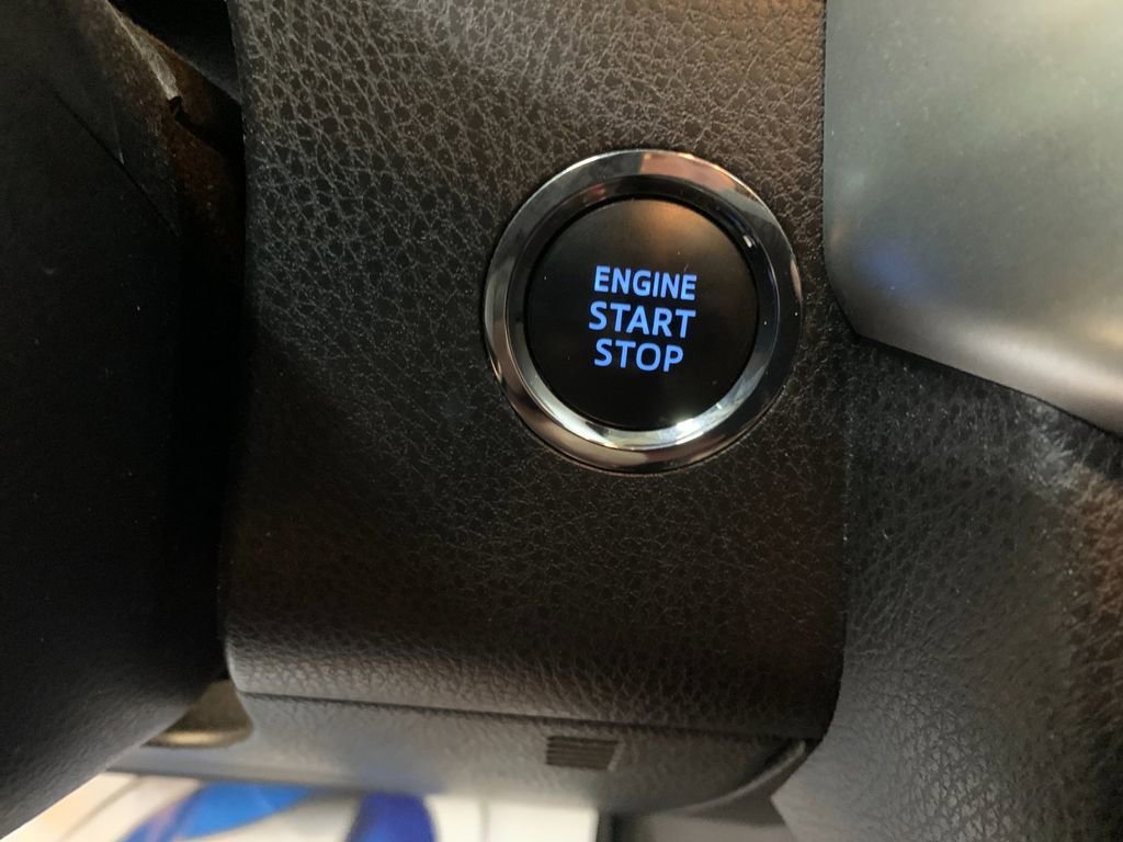 Used 2018 Toyota Highlander Limited image 28