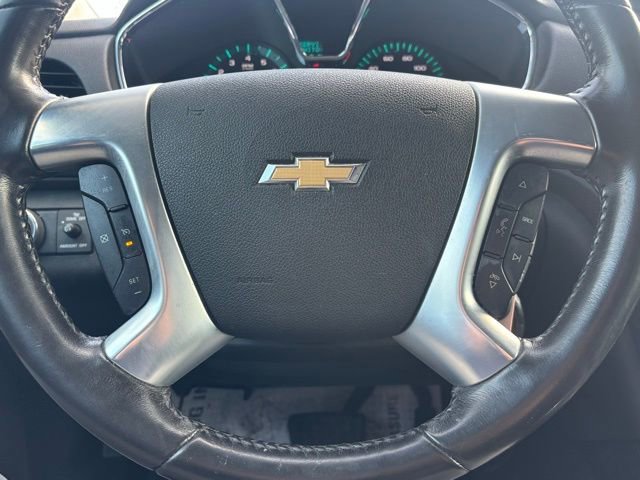 Used 2017 Chevrolet Traverse LT w/ Style and Technology Package image 17