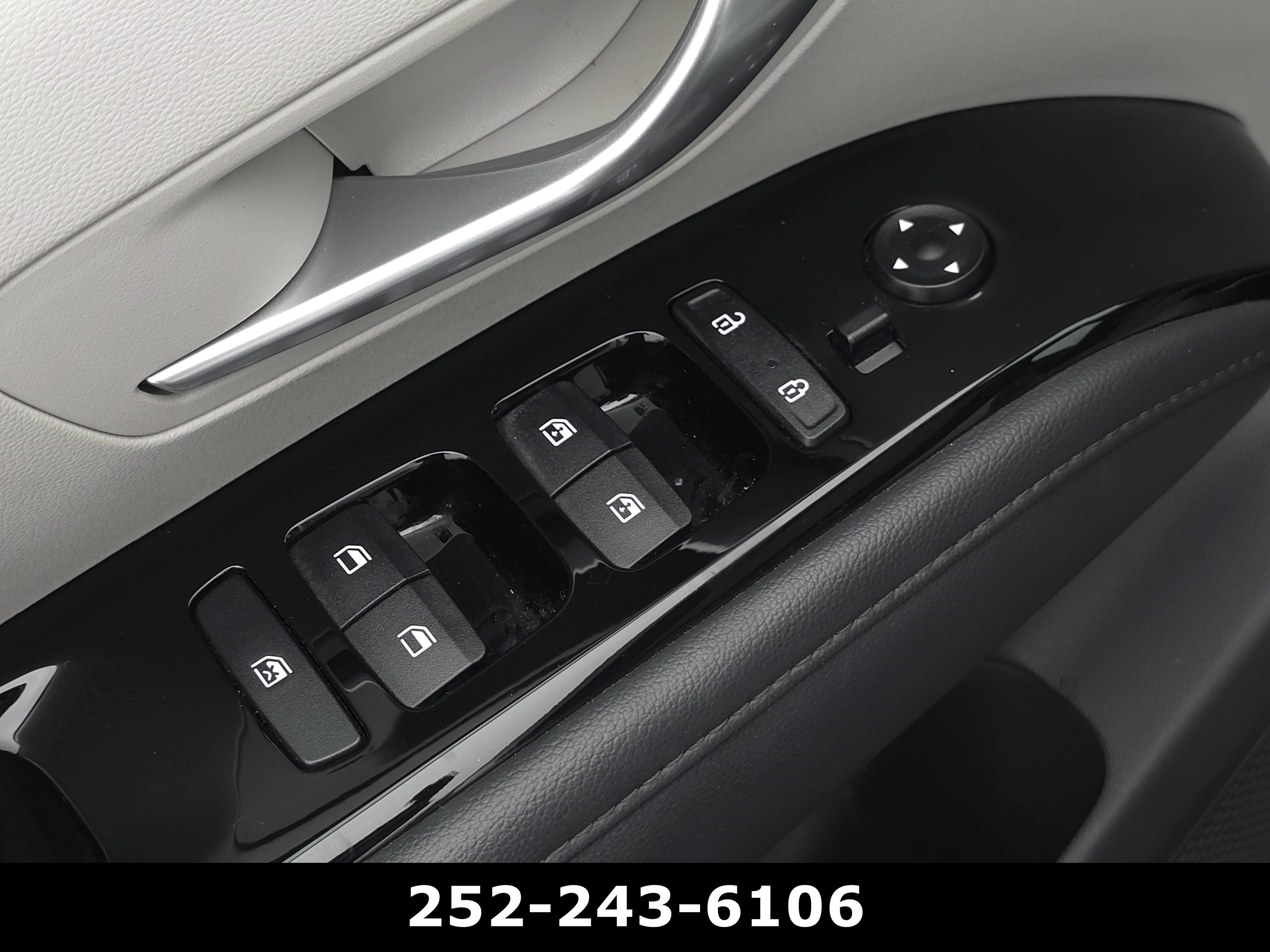 Used 2024 Hyundai Tucson Limited FWD image 30