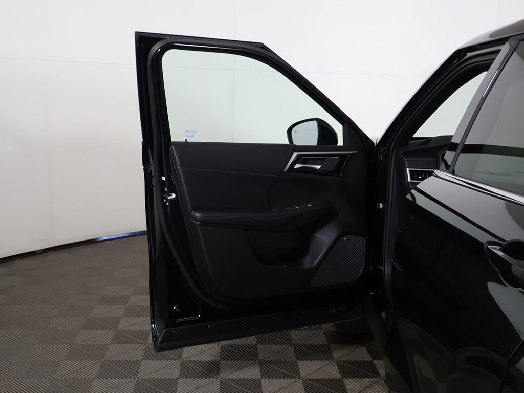 New 2026 Mitsubishi Outlander LE image 20