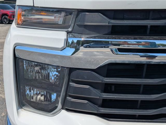 Used 2024 Chevrolet Silverado 2500 LT AWD/4WD image 10