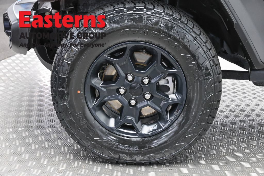 Used 2023 Jeep Wrangler Unlimited w/ Sun & Screen Package AWD/4WD image 34