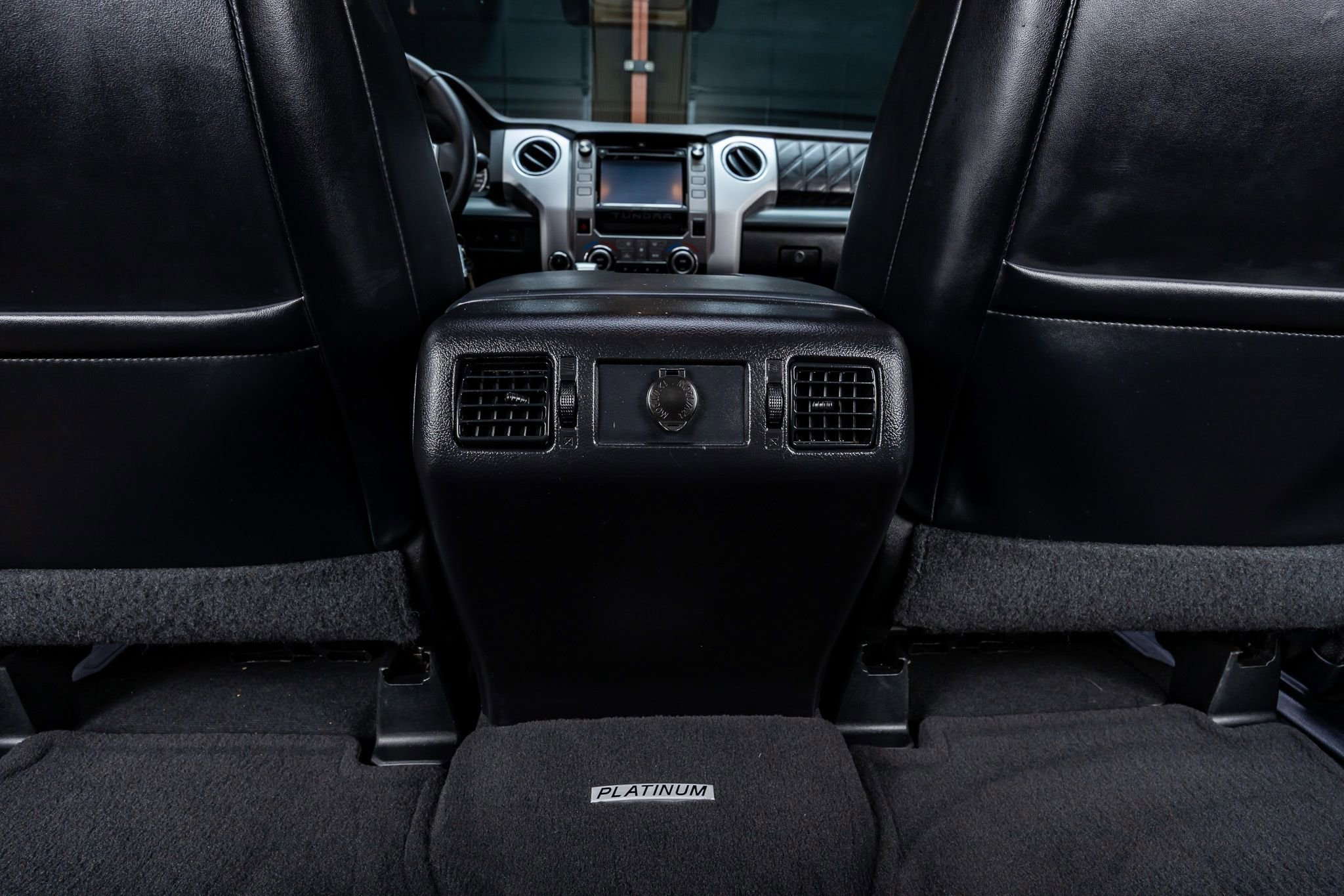 Used 2015 Toyota Tundra Platinum AWD/4WD image 33