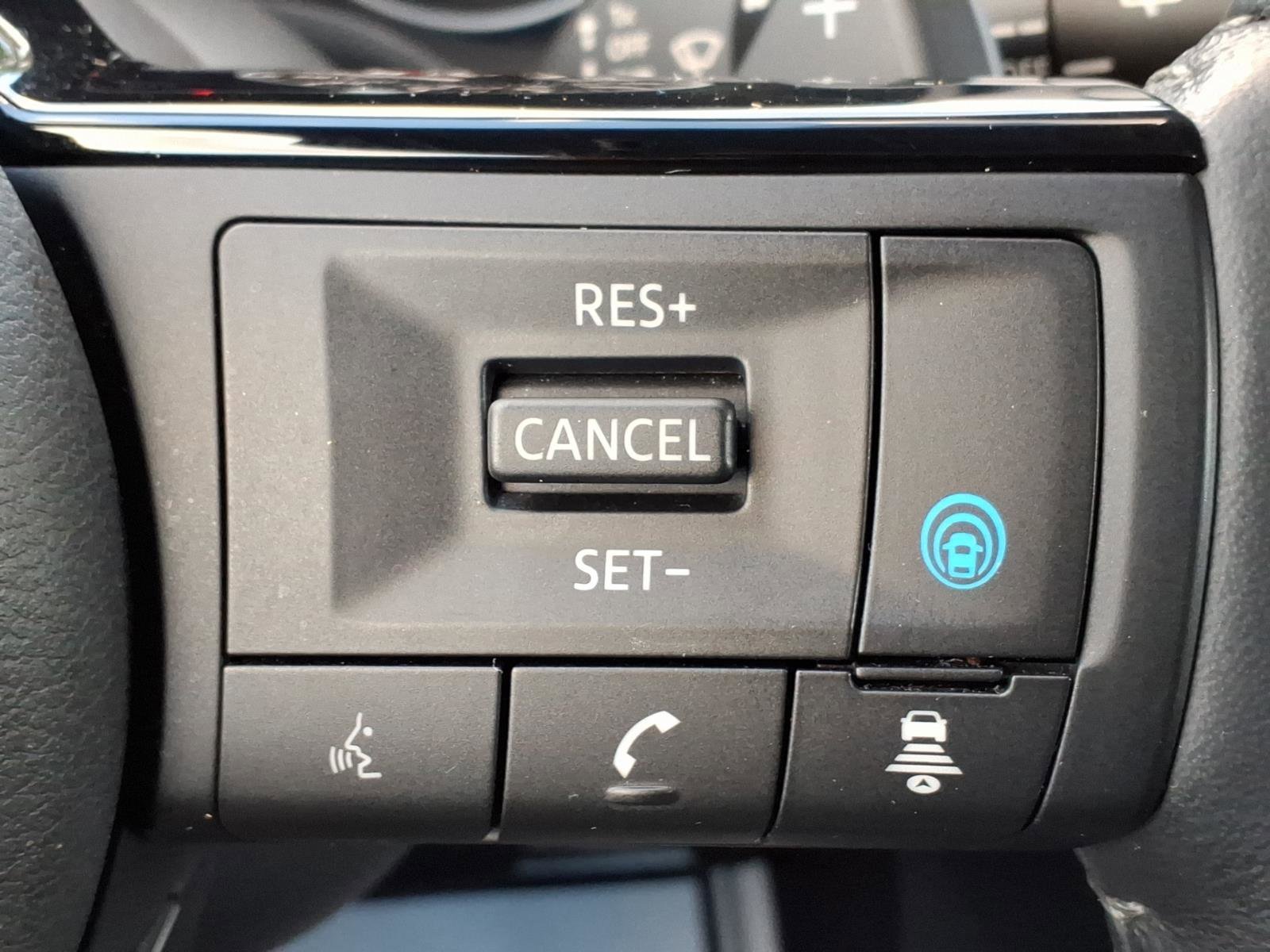 Certified 2023 Nissan Rogue SL w/ SL Premium Package image 32