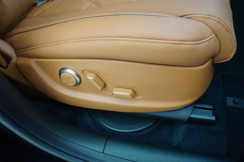 New 2025 Genesis GV80 3.5T Prestige image 22