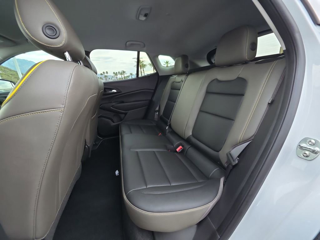 Used 2025 Chevrolet Trax ACTIV w/ Driver Confidence Package image 26