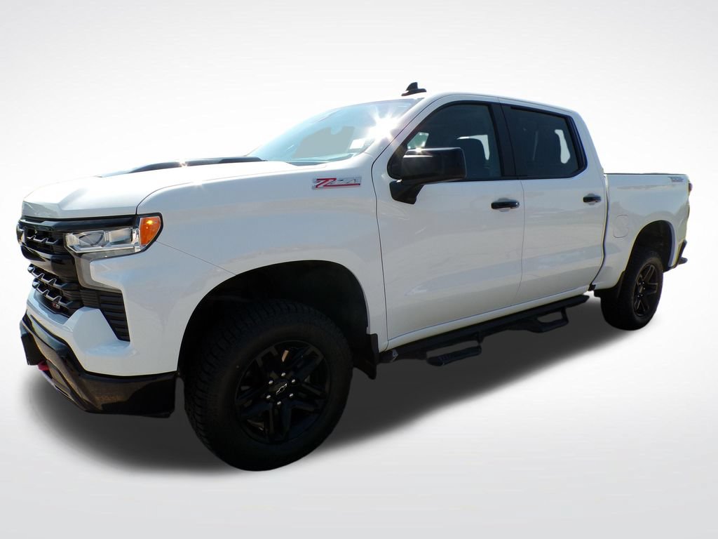 Used 2023 Chevrolet Silverado 1500 LT Trail Boss AWD/4WD image 2