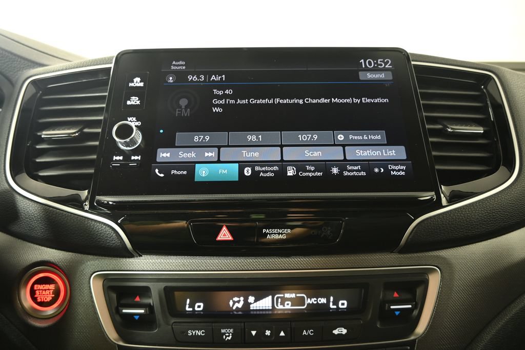 Used 2025 Honda Ridgeline Sport image 27