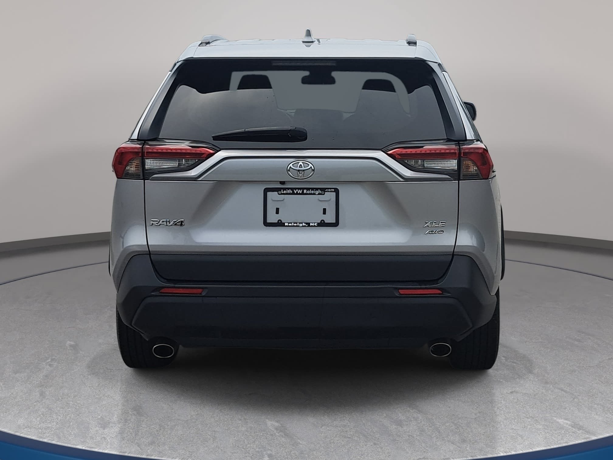 Used 2023 Toyota RAV4 XLE w/ Convenience Package AWD/4WD image 6