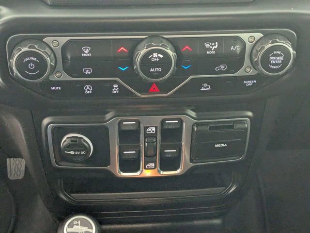 Used 2023 Jeep Wrangler Sport S image 20