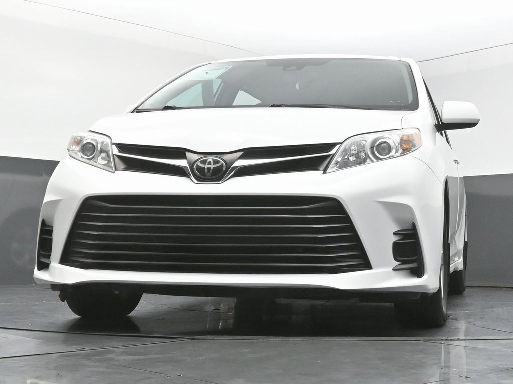 Used 2019 Toyota Sienna LE image 53