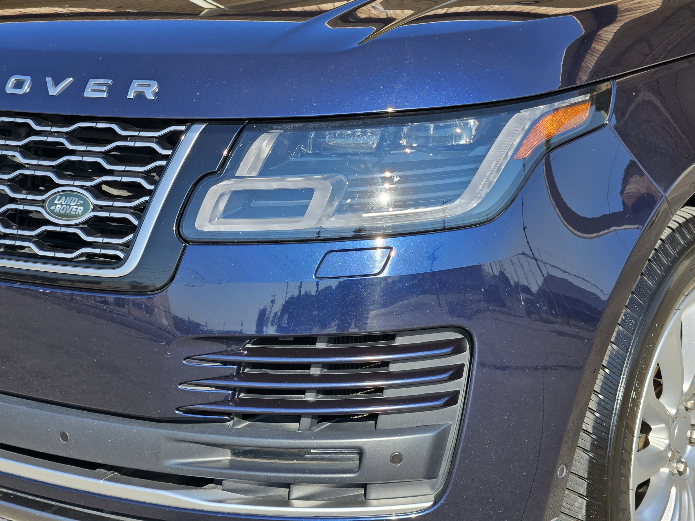 Used 2018 Land Rover Range Rover HSE AWD/4WD image 11