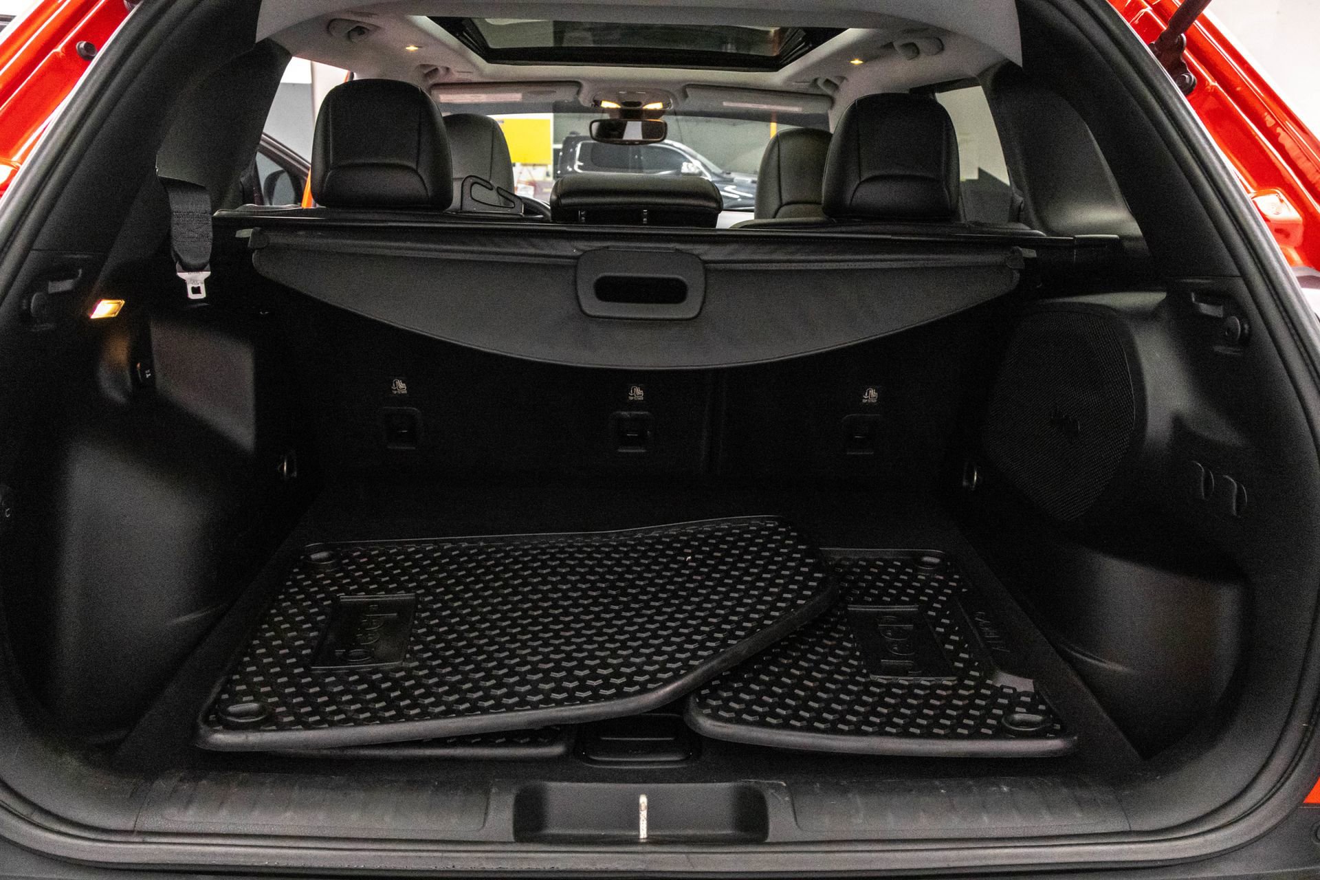 Used 2019 Jeep Cherokee Trailhawk image 34