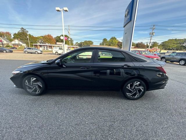 Used 2025 Hyundai Elantra Sport w/ Cargo Package image 6