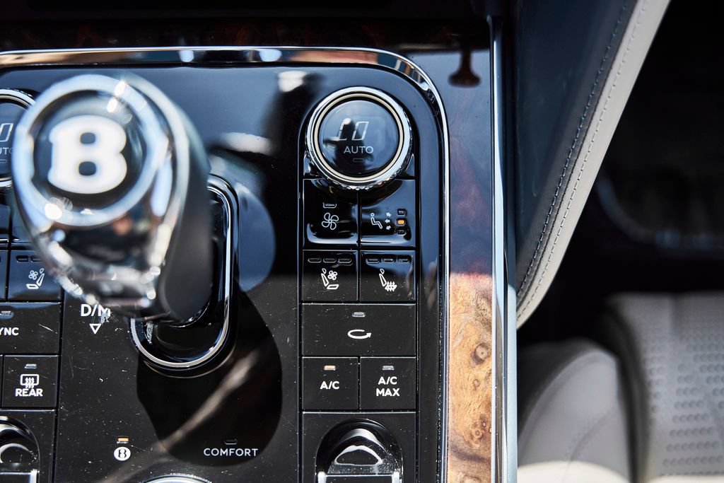 Used 2022 Bentley Flying Spur W12 AWD/4WD image 72