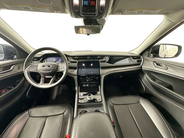 Used 2023 Jeep Grand Cherokee 30th Anniversary image 34