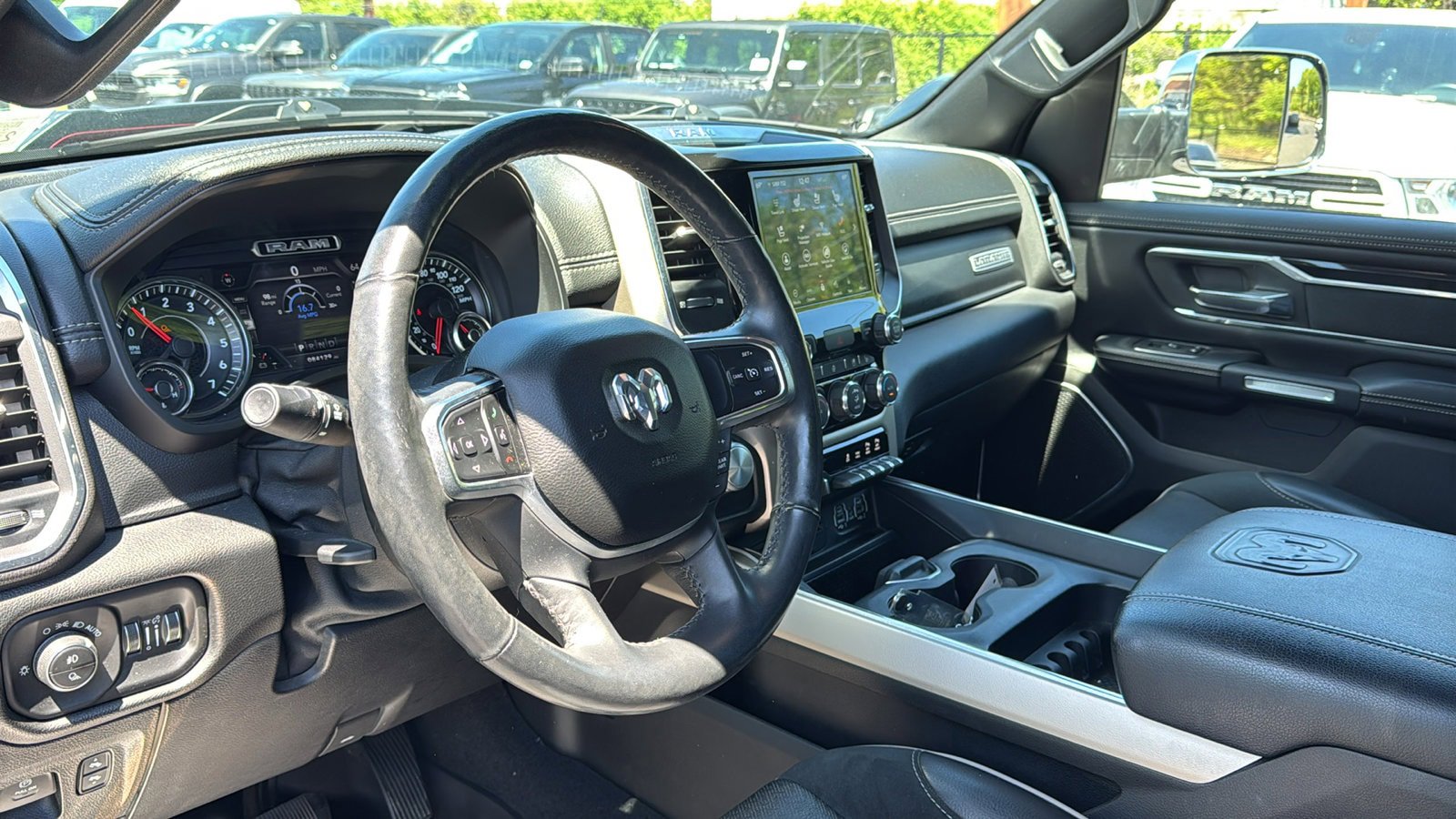 Used 2019 RAM 1500 Laramie w/ Sport Appearance Package AWD/4WD image 16