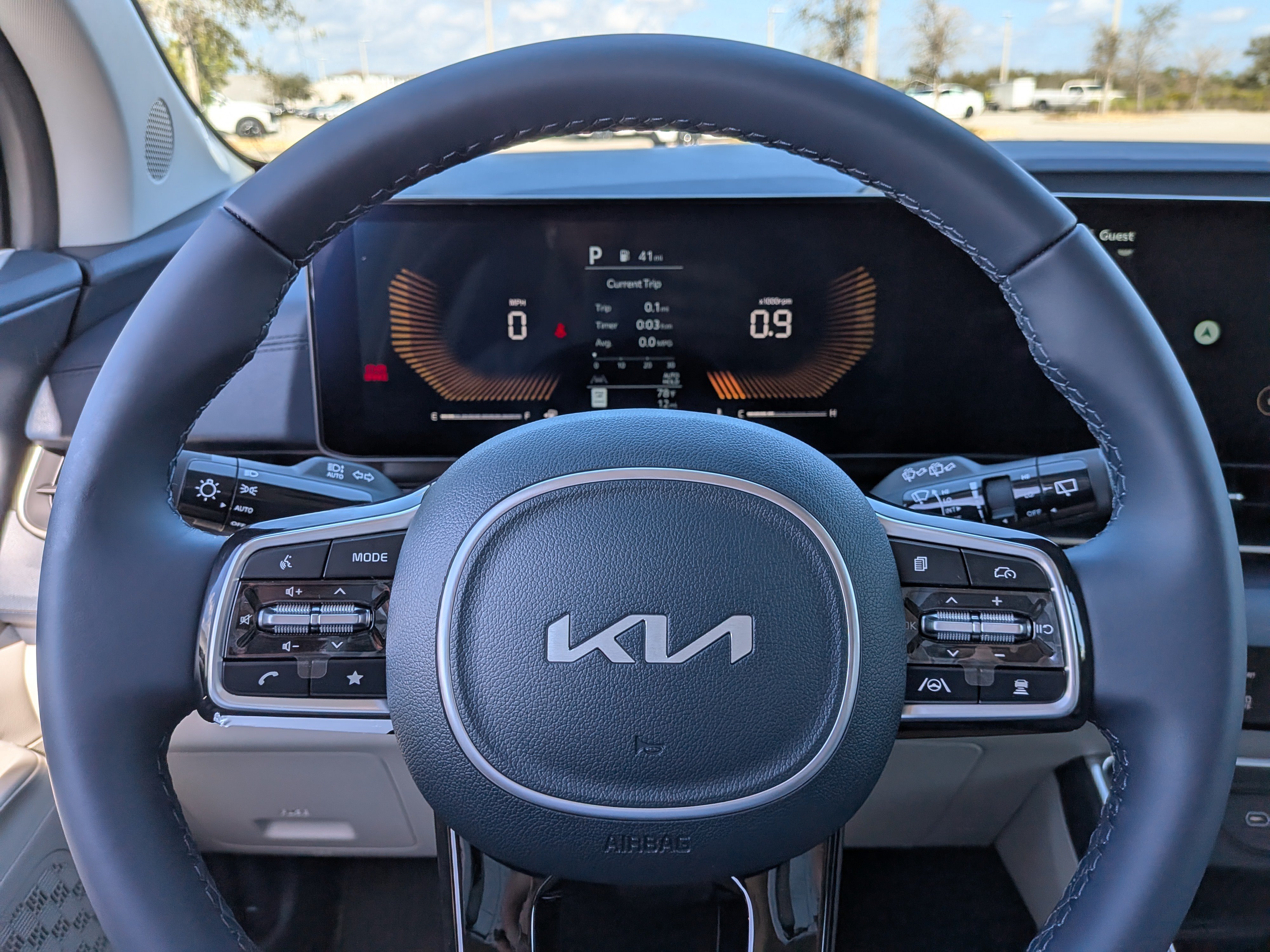 New 2026 Kia Carnival EX FWD image 31