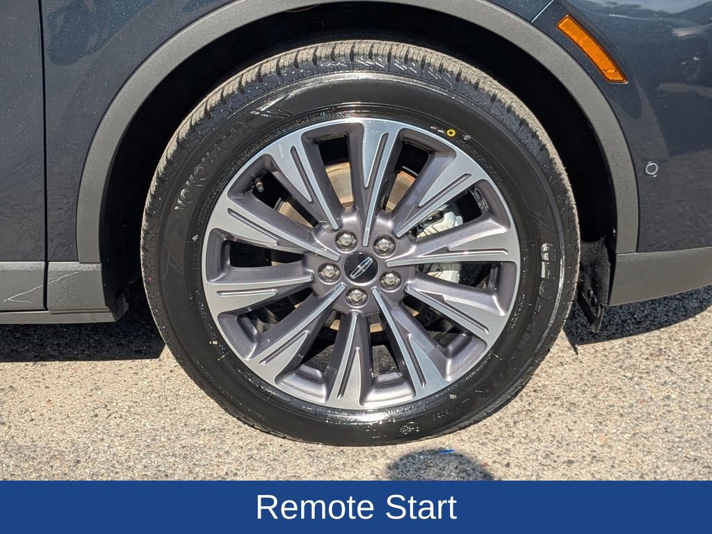 Used 2022 Lincoln Corsair Reserve w/ Equipment Group 201A image 11