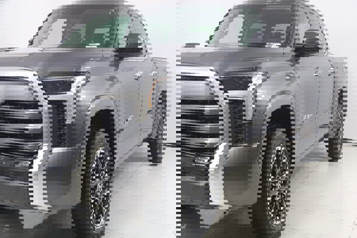Used 2023 Toyota Tundra Limited image 49