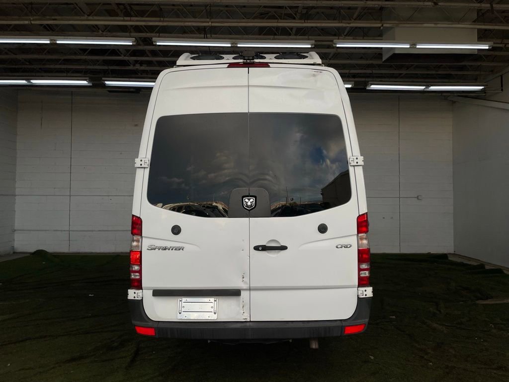 Used 2008 Dodge Sprinter 3500 w/ Window Group Iv Fixed Glass image 4