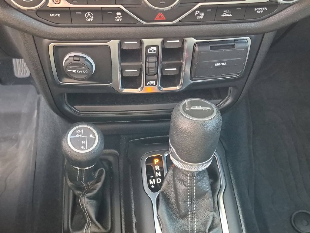 Certified 2024 Jeep Gladiator Sport AWD/4WD image 20