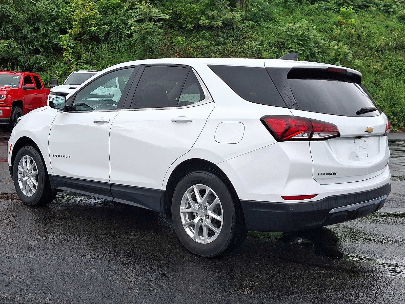 Used 2024 Chevrolet Equinox LT AWD/4WD image 5