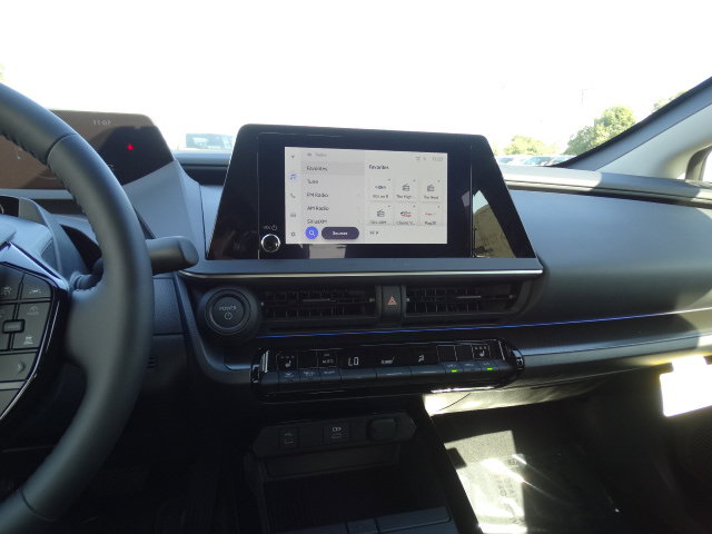 New 2026 Toyota Prius Plug-In Hybrid FWD image 18