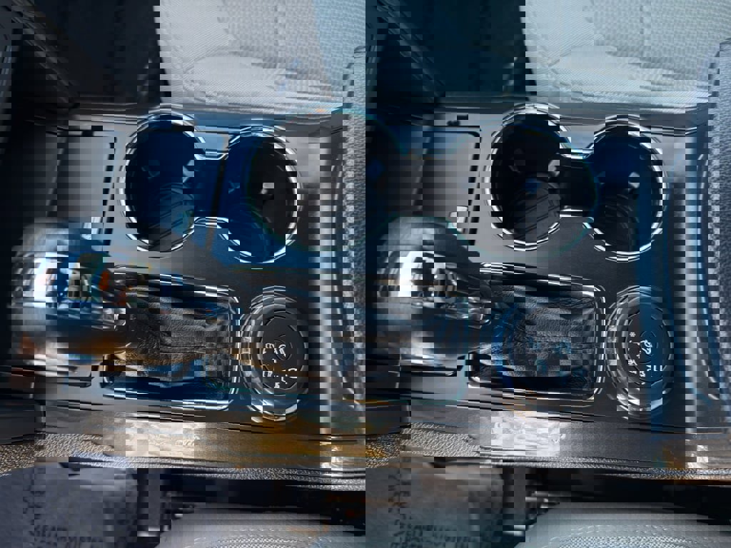 Used 2019 Ford Explorer XLT w/ Class III Trailer Tow Package image 11