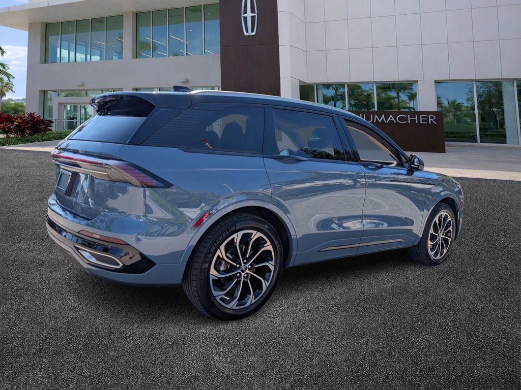 New 2025 Lincoln Nautilus Reserve image 7