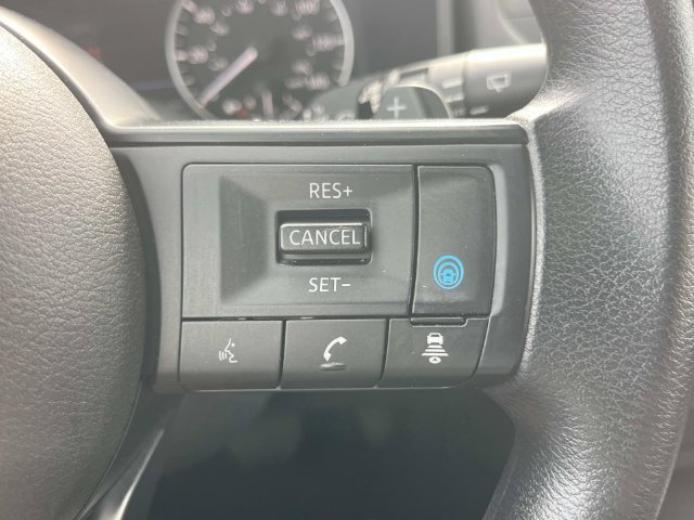 Used 2024 Nissan Rogue SV AWD/4WD image 33