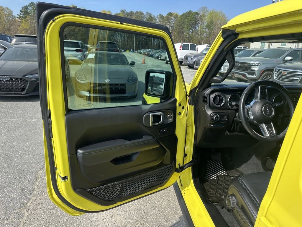 Used 2023 Jeep Wrangler Unlimited Rubicon 4xe w/ Steel Bumper Group AWD/4WD image 24