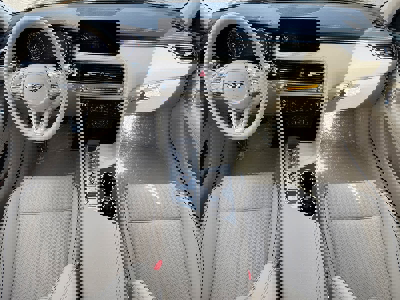 New 2026 Genesis G70 2.5T Prestige image 12