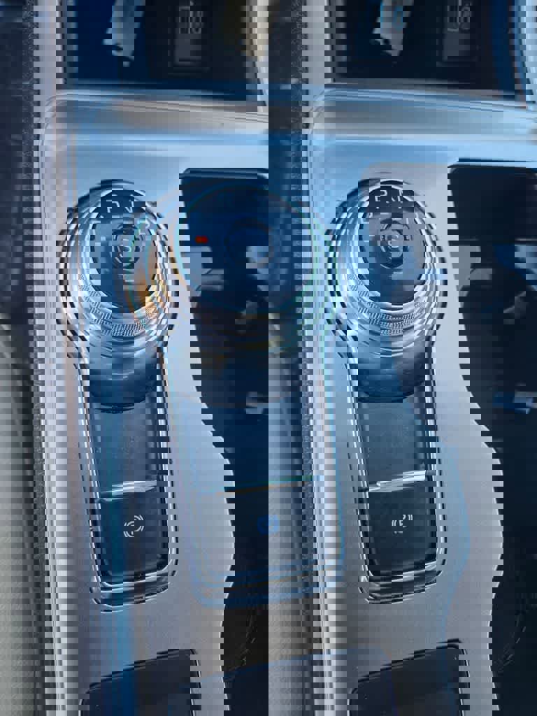 Used 2024 Ford Edge SEL image 14