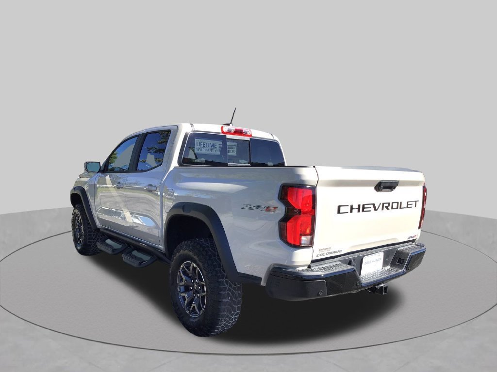 New 2026 Chevrolet Colorado ZR2 w/ Technology Package AWD/4WD image 12