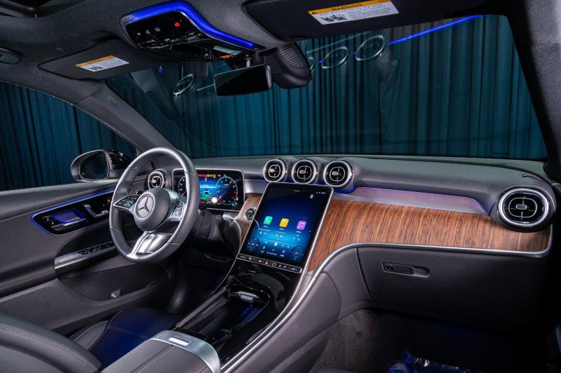 Certified 2026 Mercedes-Benz GLC 300 image 4