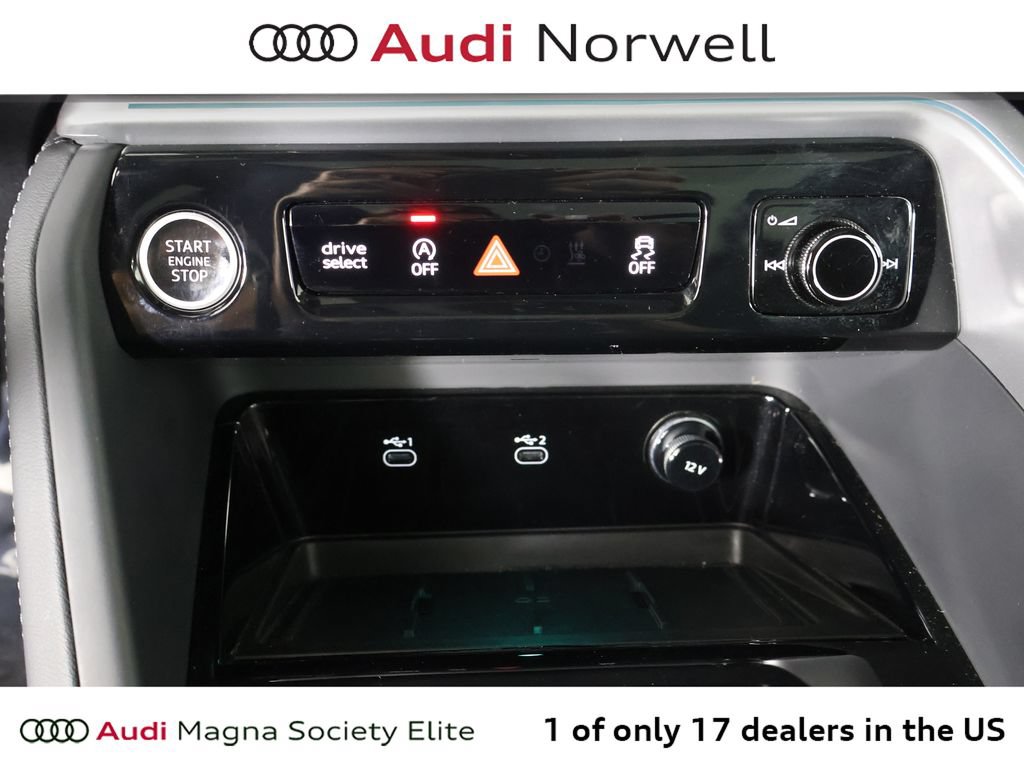Used 2025 Audi Q5 2.0T w/ Premium Plus AWD/4WD image 6