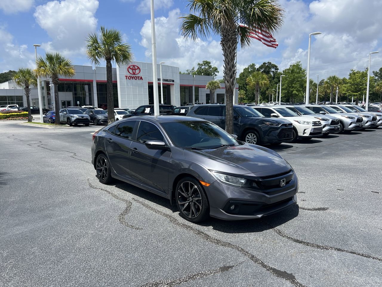 Used 2019 Honda Civic Sport image 2